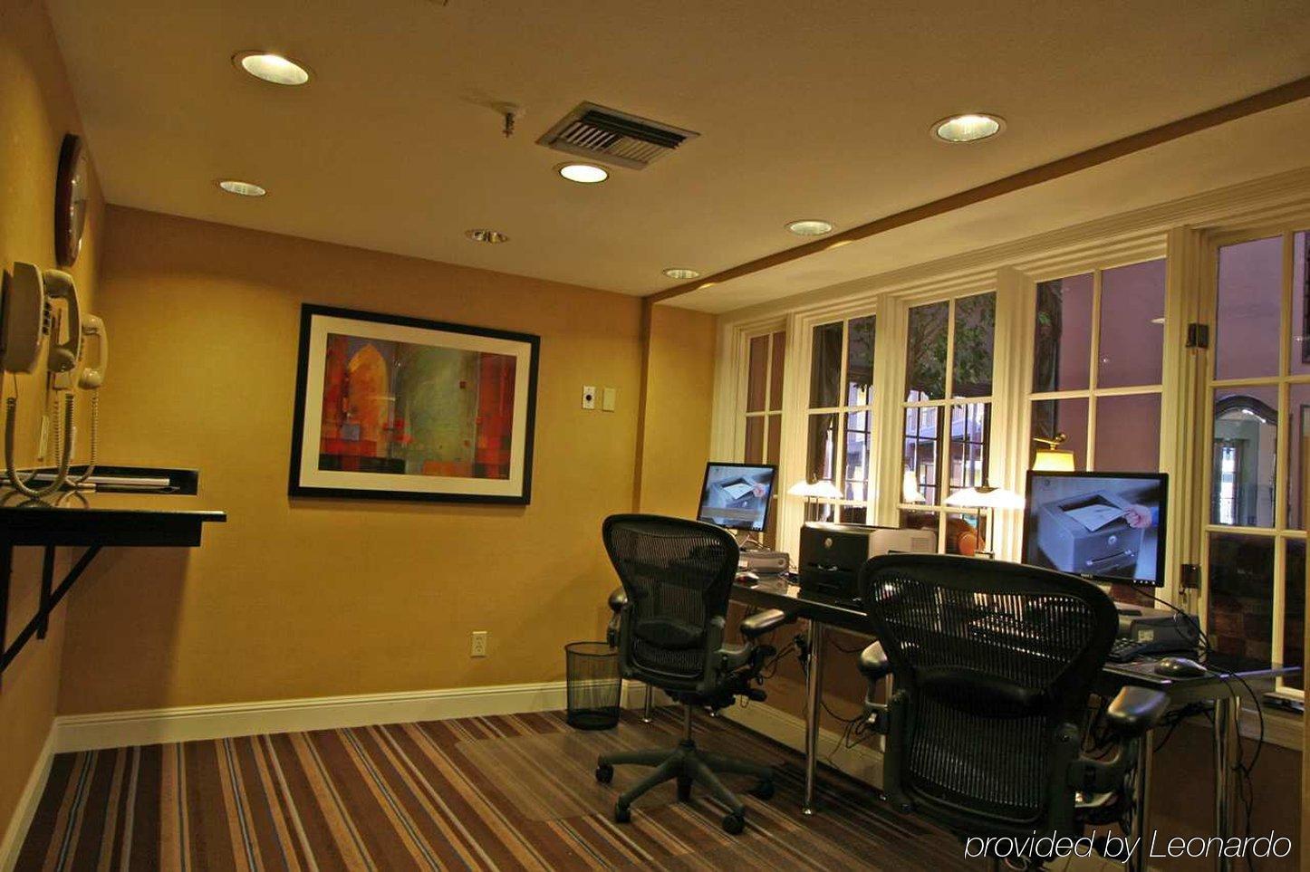 Embassy Suites By Hilton Napa Valley Facilidades foto